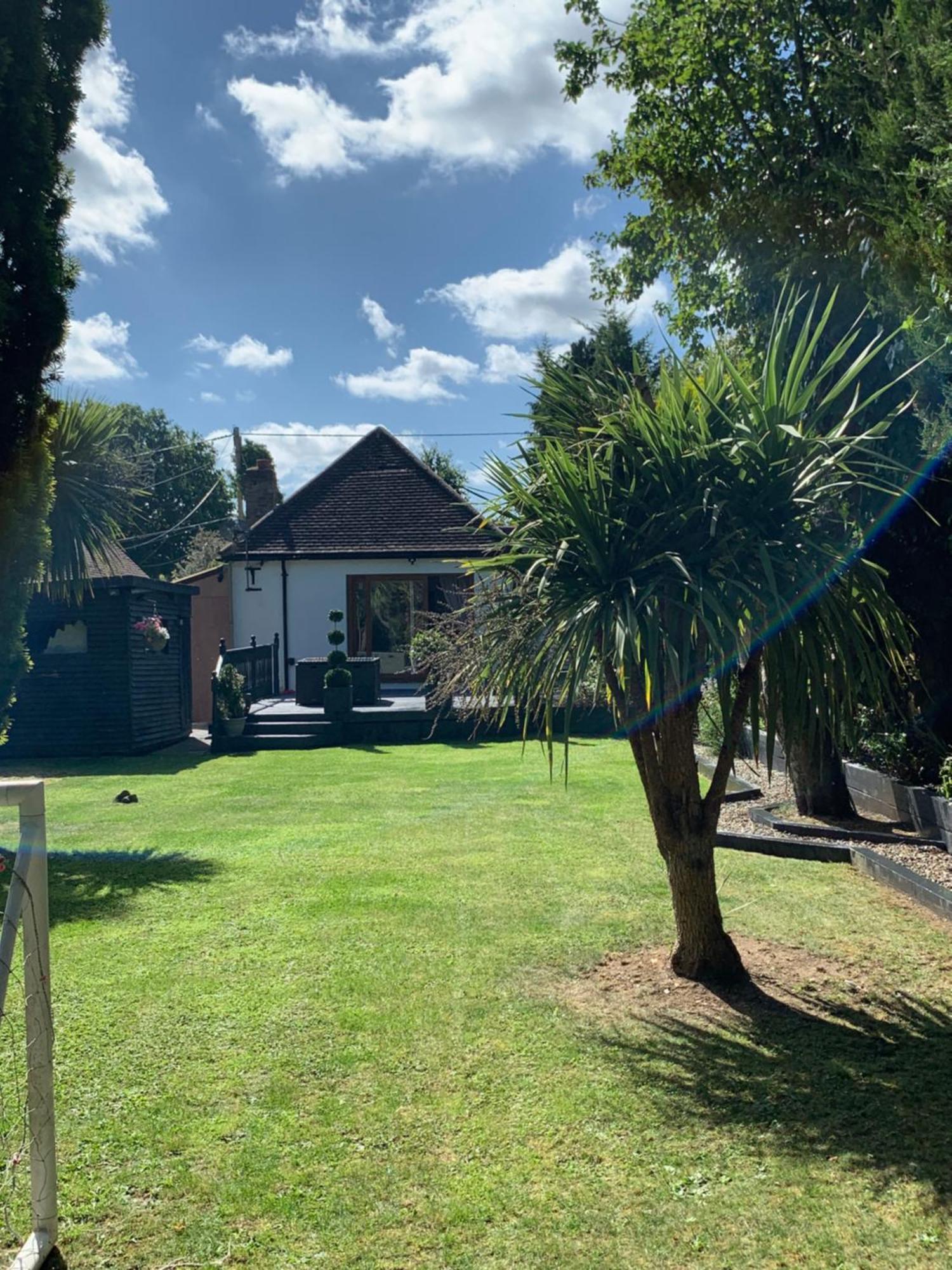 Wychwood A Beautiful Country Style Apartment Ash (Kent)